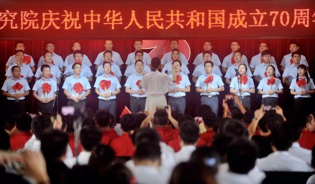 恐龙绝地逃生